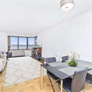 Mesa de comedor D